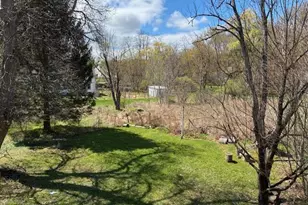 17 High St, West Stockbridge, MA 01266 - Photo 2