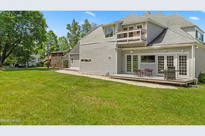 160 High St, Lee, MA 01238 - Photo 10