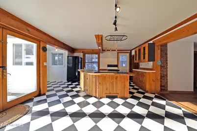 86 E Main St, Stockbridge, MA 01262 - Photo 4