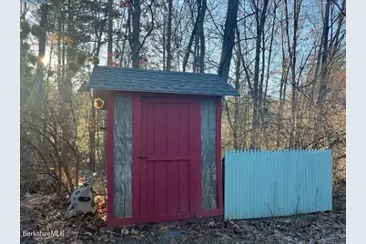 9 Forest Row, Great Barrington, MA 01230 - Photo 2