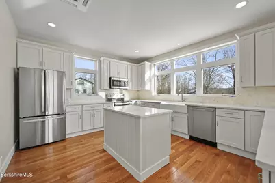 10 Aqua St, Lanesborough, MA 01237 - Photo 20