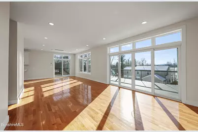 10 Aqua St, Lanesborough, MA 01237 - Photo 8