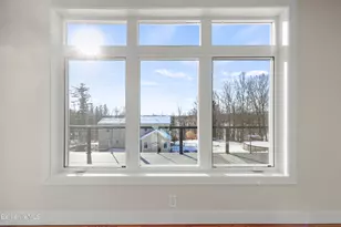 10 Aqua St, Lanesborough, MA 01237 - Photo 16