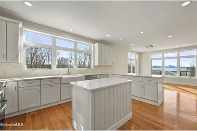 10 Aqua St, Lanesborough, MA 01237 - Photo 20