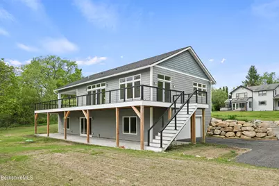 10 Aqua St, Lanesborough, MA 01237 - Photo 6