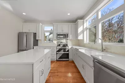 10 Aqua St, Lanesborough, MA 01237 - Photo 28