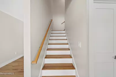 10 Aqua St, Lanesborough, MA 01237 - Photo 36