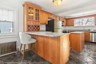 121 Edward Ave, Pittsfield, MA 01201 - Photo 8