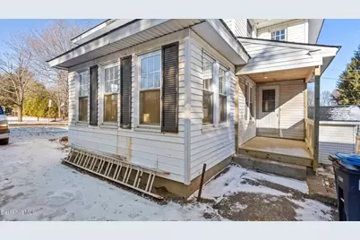 121 Edward Ave, Pittsfield, MA 01201 - Photo 4