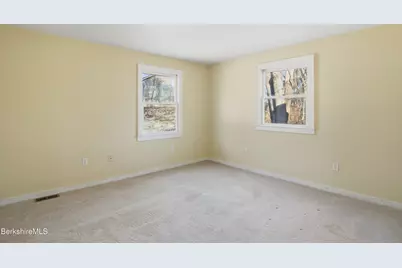 1 Clarkson Ave, Pittsfield, MA 01201 - Photo 24