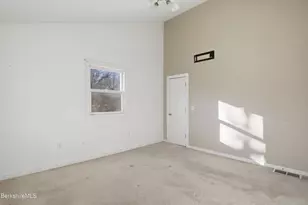 1 Clarkson Ave, Pittsfield, MA 01201 - Photo 20