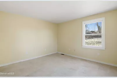 1 Clarkson Ave, Pittsfield, MA 01201 - Photo 26