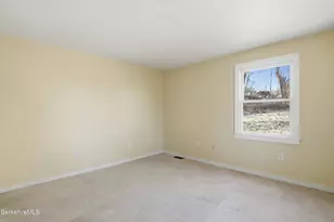 1 Clarkson Ave, Pittsfield, MA 01201 - Photo 26