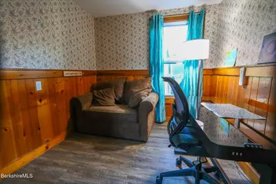 66 Lyman St, North Adams, MA 01247 - Photo 16