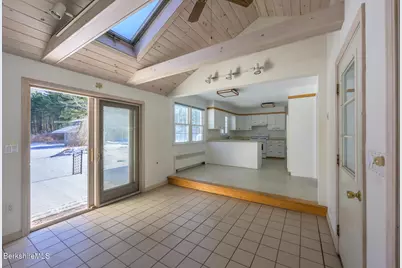 21 Great Barrington Rd, West Stockbridge, MA 01266 - Photo 10