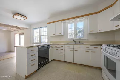 21 Great Barrington Rd, West Stockbridge, MA 01266 - Photo 6