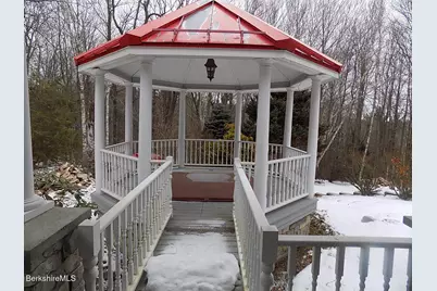 7 Poirot Rd, Florida, MA 01247 - Photo 10