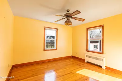 10 Marlboro Dr, Pittsfield, MA 01201 - Photo 12