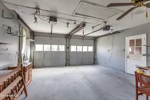 10 Marlboro Dr, Pittsfield, MA 01201 - Photo 32