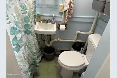 376 Union St, North Adams, MA 01247 - Photo 8