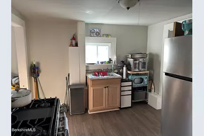 376 Union St, North Adams, MA 01247 - Photo 20