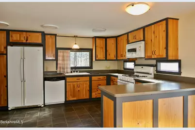 9 Cone Hill Rd, West Stockbridge, MA 01266 - Photo 12