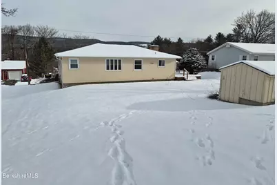18 Bieniek Ave, Adams, MA 01220 - Photo 30