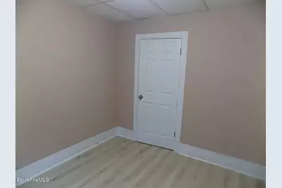 286 Walnut St, North Adams, MA 01247 - Photo 14