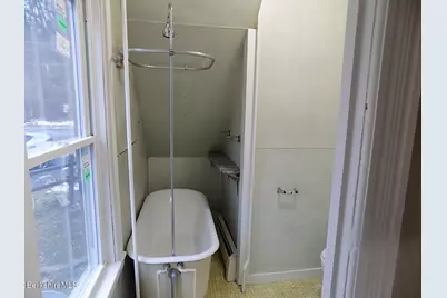 286 Walnut St, North Adams, MA 01247 - Photo 10