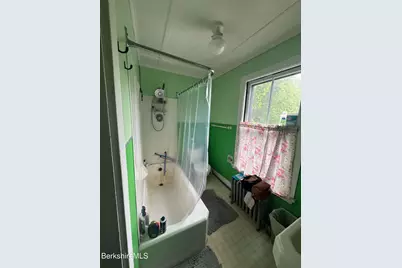 77 Front St, North Adams, MA 01247 - Photo 12