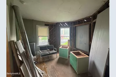 77 Front St, North Adams, MA 01247 - Photo 8