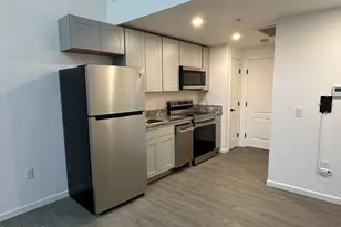 235 East St, Pittsfield, MA 01201 - Photo 2