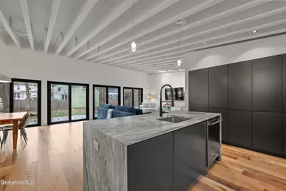 87 Maple St, Williamstown, MA 01267 - Photo 8