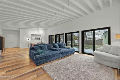 87 Maple St, Williamstown, MA 01267 - Photo 10