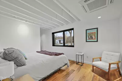 87 Maple St, Williamstown, MA 01267 - Photo 16