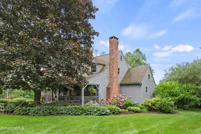 135 East St, Lee, MA 01238 - Photo 6