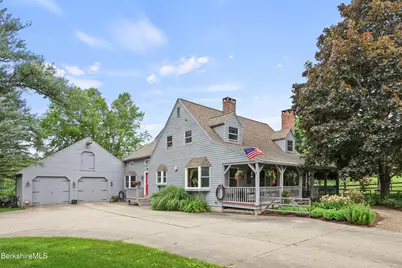 135 East St, Lee, MA 01238 - Photo 4