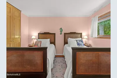 34 Jerome Dr, Williamstown, MA 01267 - Photo 32