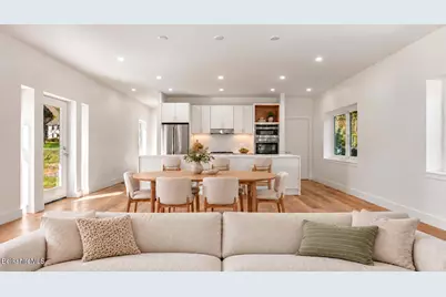 542 Water St, Williamstown, MA 01267 - Photo 2