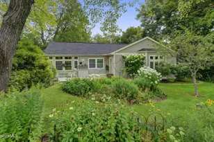 43 Chapman Rd, Pittsfield, MA 01201 - Photo 1