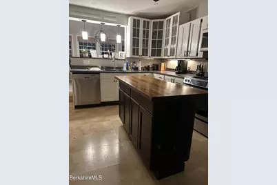 43 Chapman Rd, Pittsfield, MA 01201 - Photo 12