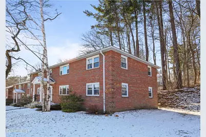 6-2 Morgan Manor #6-2, Lenox, MA 01240 - Photo 2