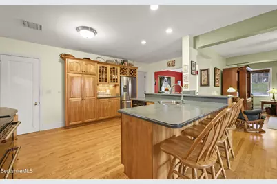 177 Thornliebank Rd, Williamstown, MA 01267 - Photo 22