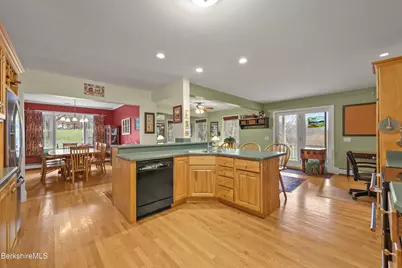 177 Thornliebank Rd, Williamstown, MA 01267 - Photo 24