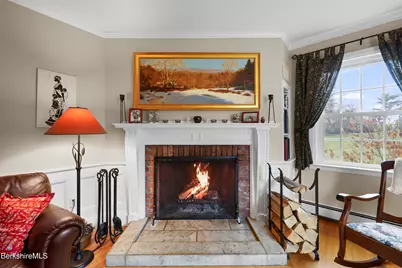 177 Thornliebank Rd, Williamstown, MA 01267 - Photo 10