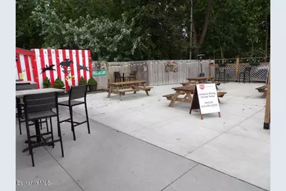 112 W Housatonic St, Pittsfield, MA 01201 - Photo 6