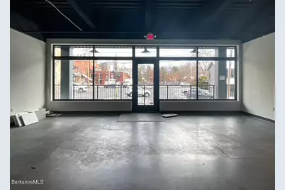 34 Bridge St, Great Barrington, MA 01230 - Photo 10