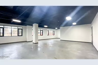 34 Bridge St, Great Barrington, MA 01230 - Photo 18