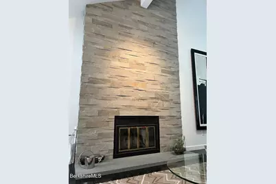 15 Wexford Ct #32, Lenox, MA 01240 - Photo 8