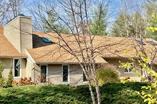 15 Wexford Ct, Lenox, MA 01240 - Photo 2